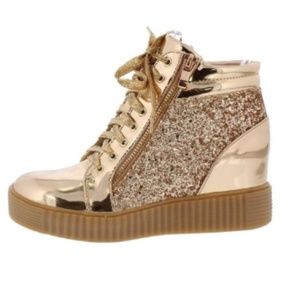 ROSE GOLD GLITTER SNEAKER Size 6.5